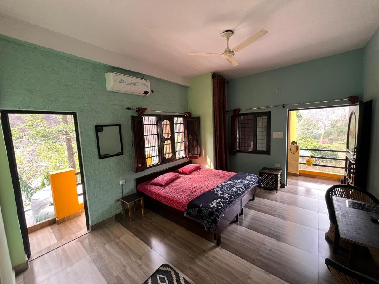 Utsav Riverbank Homestay Haldwāni Zewnętrze zdjęcie